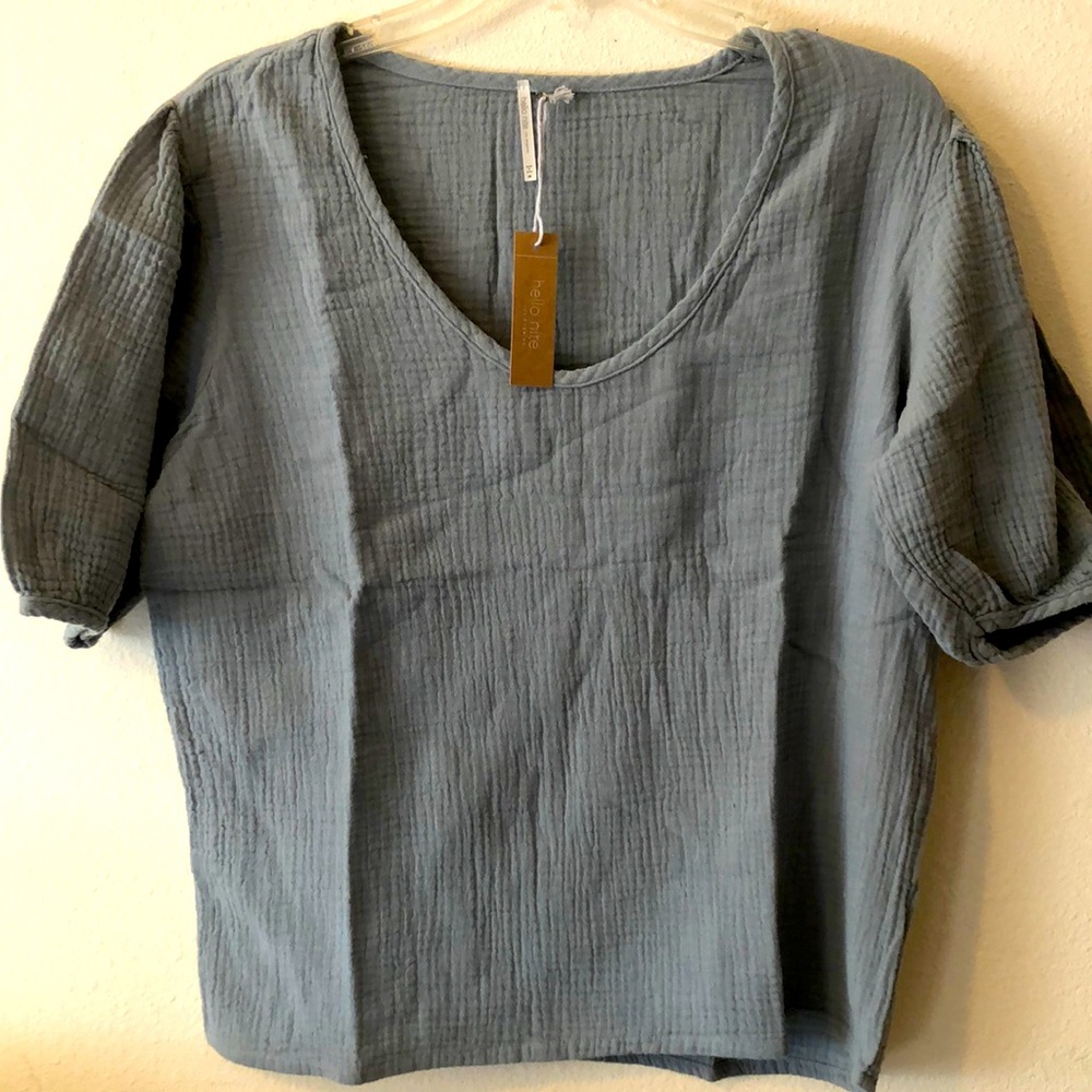 Hello Nite V-neck Top Size Medium. New!